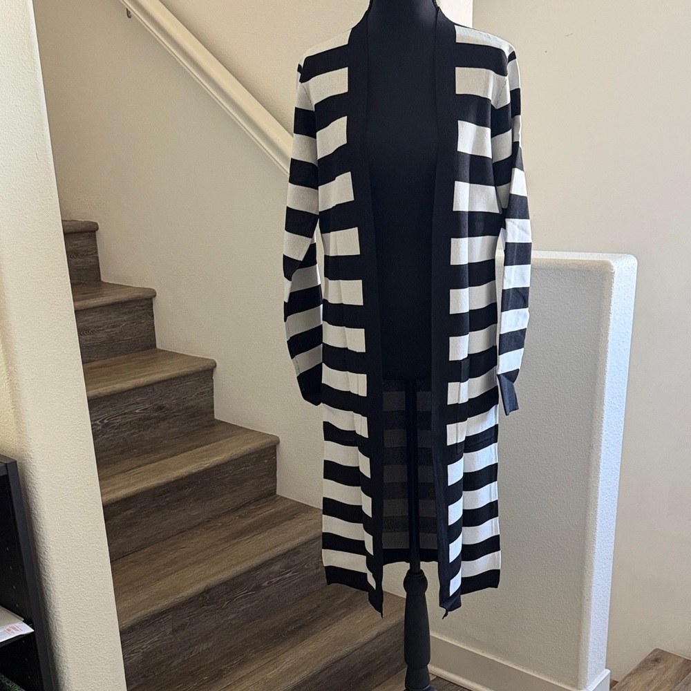NWT NY&CO Black and White Striped Long Open Cardigan.